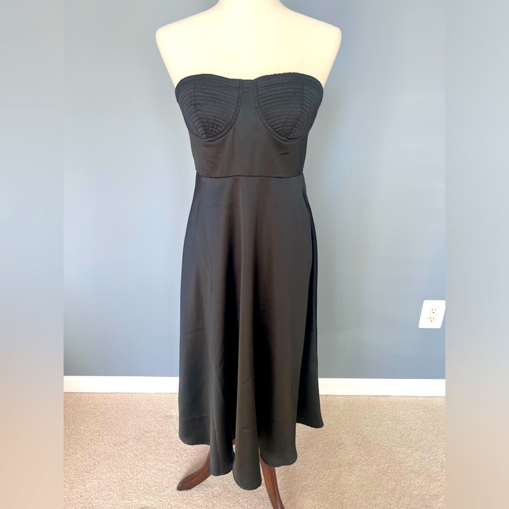 NWT Silky Forever 21 Black Flowy Strapless Dress